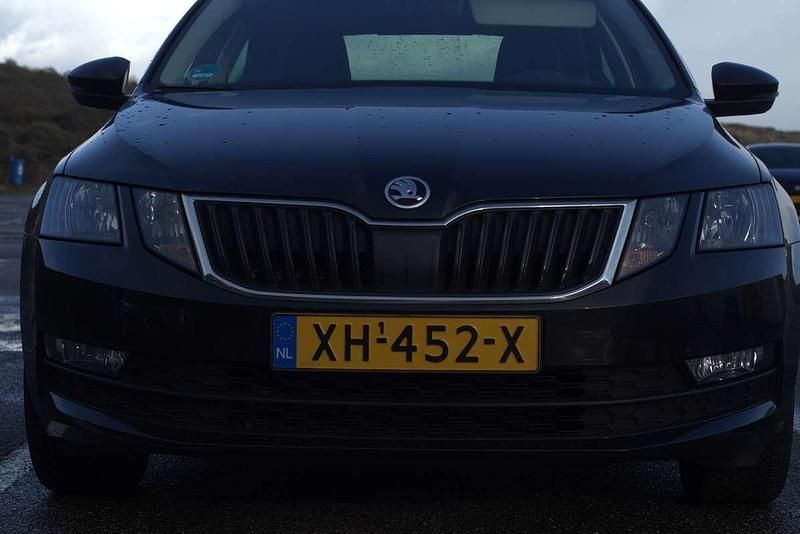 Occasion Skoda Octavia Business Line 150 PK (110 kW) 2019 Zwart Sedan
