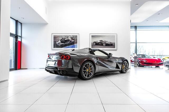 Occasion Ferrari 812 795 PK (584 kW) 2023 Grijs Cabriolet