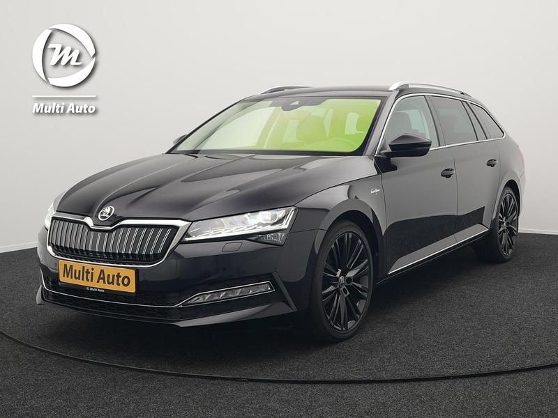 Zwart Gebruikt 2020 Skoda Superb LAURIN & KLEMENT Stationwagen | € 24.980 (Eerlijke prijs) - Afbeelding 1/3