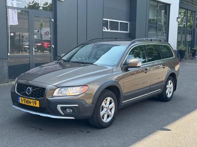 Bruin Gebruikt 2014 Volvo XC70 Kinetic SUV | € 6.950 (Goede deal) - Afbeelding 1/4