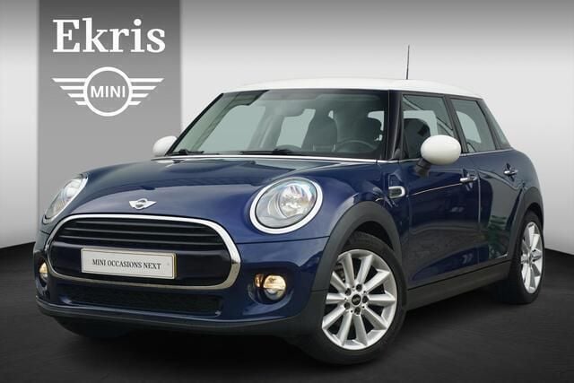 Blauw Gebruikt 2017 Mini Cooper Business Hatchback | € 14.950 (Goede deal) - Afbeelding 1/4
