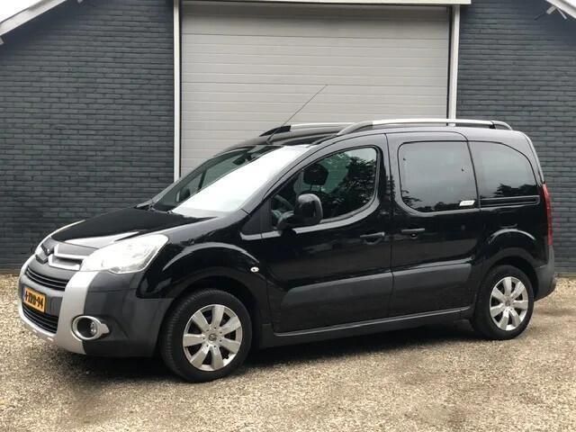 Zwart Gebruikt 2012 Citroën Berlingo XTR MPV | € 6.500 (Duur) - Afbeelding 1/4
