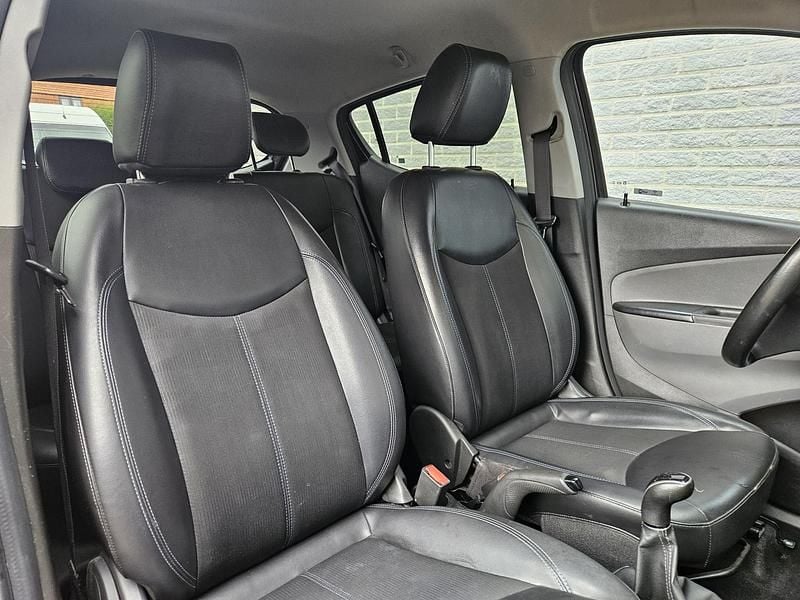 Occasion Opel Karl Innovation 75 PK (55 kW) 2016 Grijs Hatchback