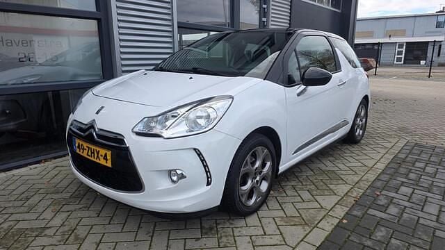 Wit Gebruikt 2012 Citroën DS3 Chic Hatchback | € 4.250 (Goede deal) - Afbeelding 1/4