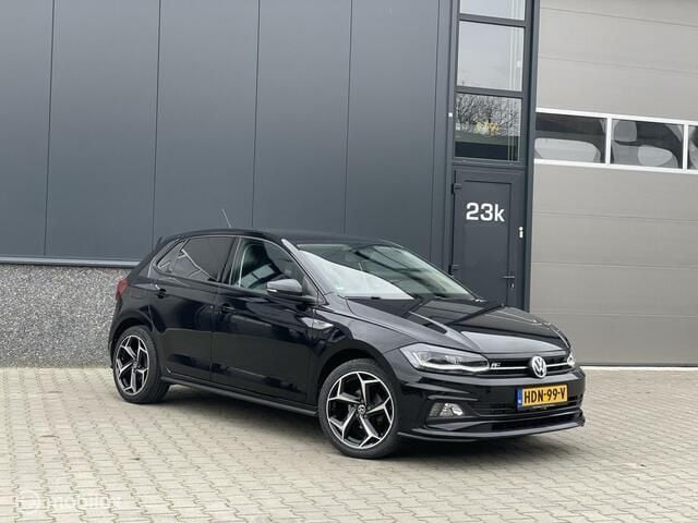 Zwart Gebruikt 2020 VW Polo R-line Hatchback | € 16.950 (Goede deal) - Afbeelding 1/4