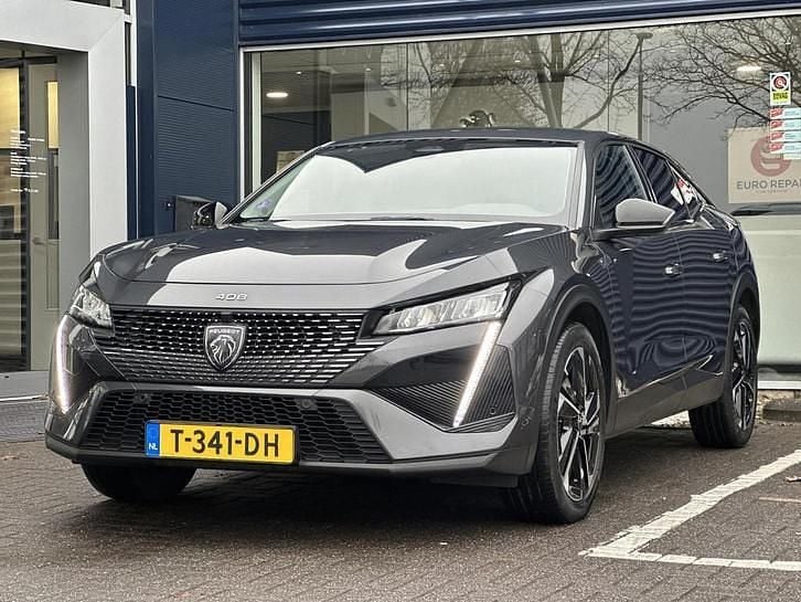 Grijs Occasion 2023 Peugeot 408 Allure Hatchback | € 26.945 (Iets duurder) - Afbeelding 1/4