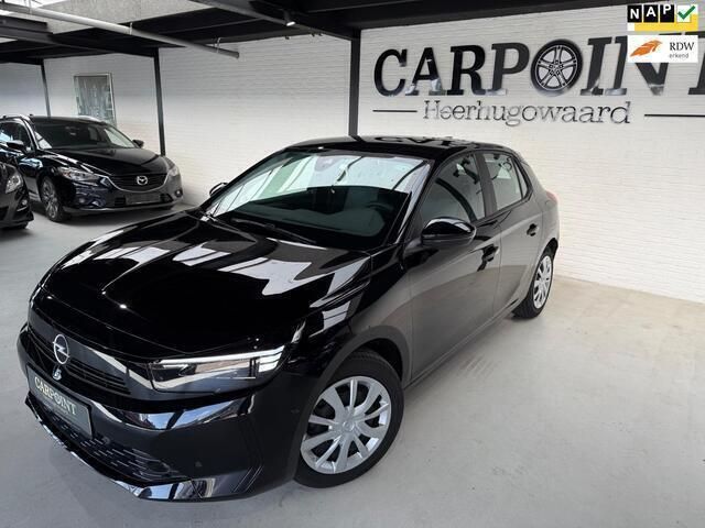 Zwart Gebruikt 2024 Opel Corsa Edition Hatchback | € 16.950 (Eerlijke prijs) - Afbeelding 1/4