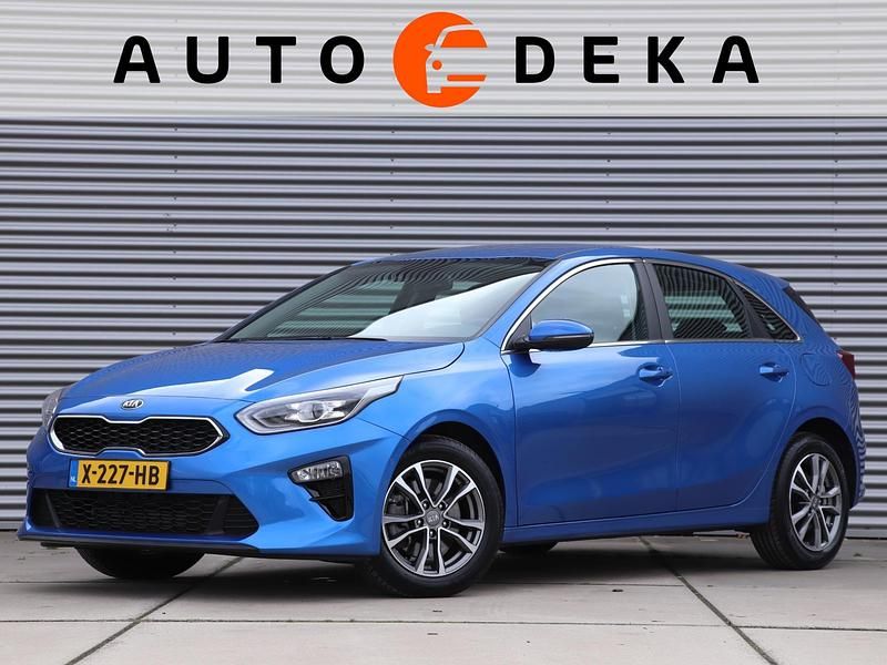 Blauw Gebruikt 2022 Kia Ceed Hatchback | € 22.950 (Super prijs) - Afbeelding 1/4