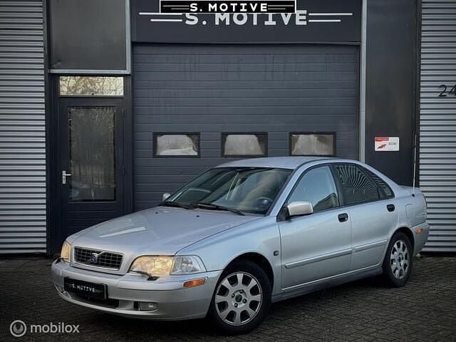 Grijs Occasion 2004 Volvo S40 Sedan | € 750 (Eerlijke prijs) - Afbeelding 1/4