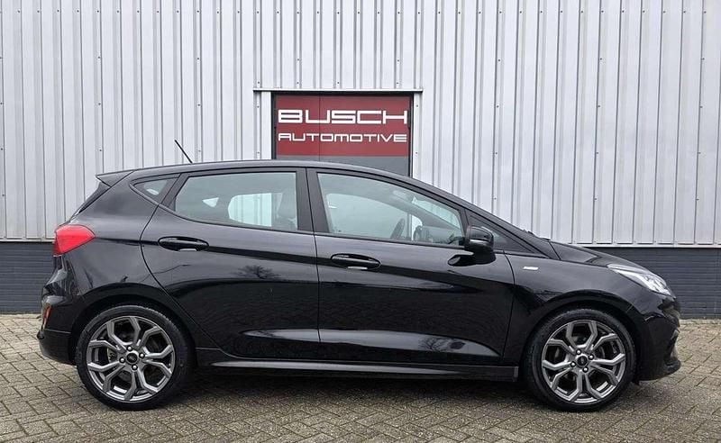 Occasion Ford Fiesta ST-Line 101 PK (74 kW) 2018 Zwart Hatchback