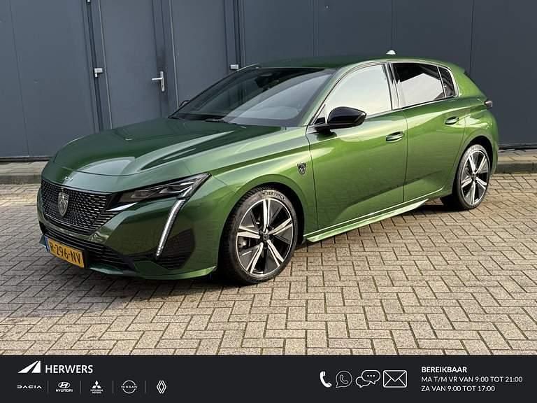 Vert olivine (donker groen) Gebruikt 2021 Peugeot 308 Hatchback | € 24.285 - Afbeelding 1/4