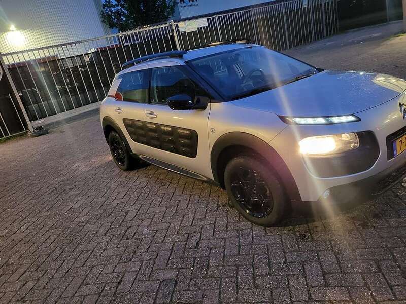 Afbeelding 2/4
