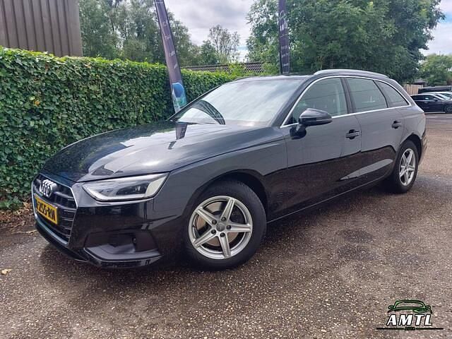 Zwart Gebruikt 2020 Audi A4 Proline Stationwagen | € 22.900 - Afbeelding 1/4