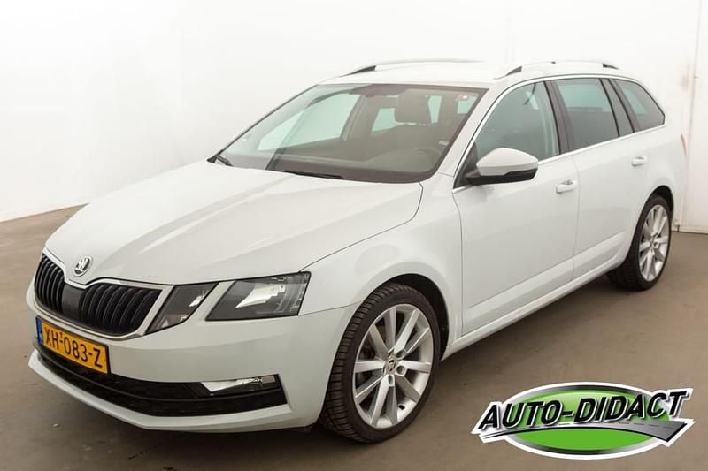 Occasion Skoda Octavia Business Line 2019 Wit Stationwagen