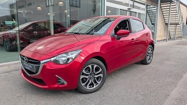 Rood Gebruikt 2018 Mazda 2 Hatchback | € 12.950 (Goede deal) - Afbeelding 1/4