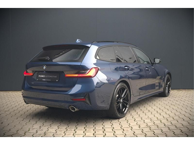 Occasion BMW 330 Executive 2020 Blauw Stationwagen