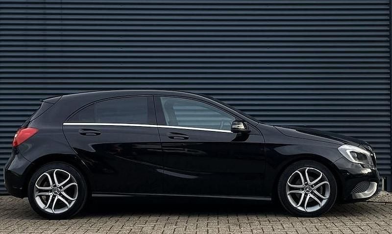 Occasion Mercedes A180 122 PK (89 kW) 2013 Zwart (metallic) Hatchback