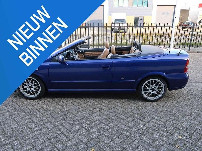 Blauw Gebruikt 2003 Opel Astra Cabriolet Cabriolet | € 999 (Eerlijke prijs) - Afbeelding 1/4