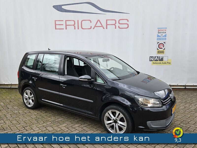 Zwart Gebruikt 2021 VW Touran MPV | € 9.950 - Afbeelding 1/4
