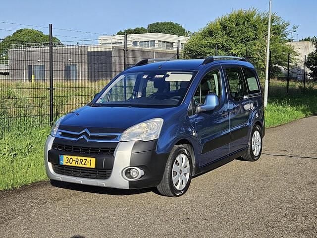 Blauw Gebruikt 2011 Citroën Berlingo XTR MPV | € 5.450 (Eerlijke prijs) - Afbeelding 1/4