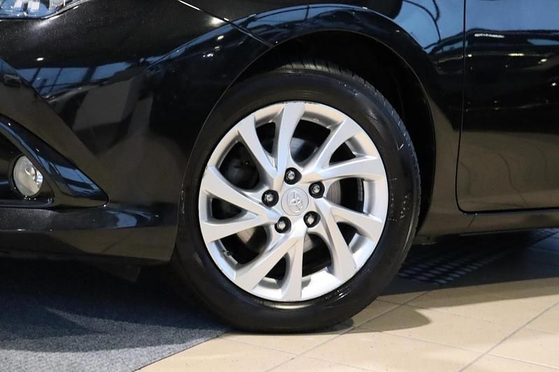 Occasion Toyota Auris Plus 116 PK (85 kW) 2019 Zwart Stationwagen