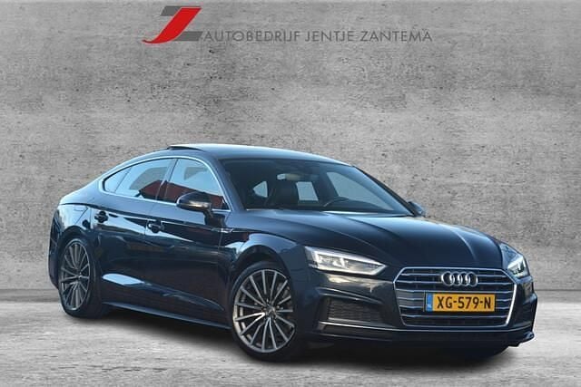 Blauw Occasion 2019 Audi A5 Sportback S-Line Hatchback | € 26.900 (Eerlijke prijs) - Afbeelding 1/4