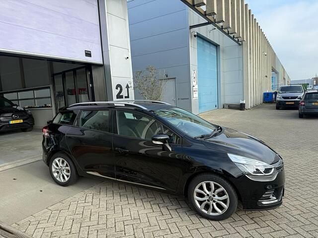 Occasion Renault Clio GrandTour Zen 90 PK (66 kW) 2016 Zwart (metallic) Stationwagen