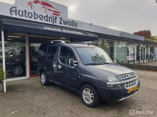 Grijs Occasion 2004 Fiat Doblò MPV | € 3.850 (Eerlijke prijs) - Afbeelding 1/4