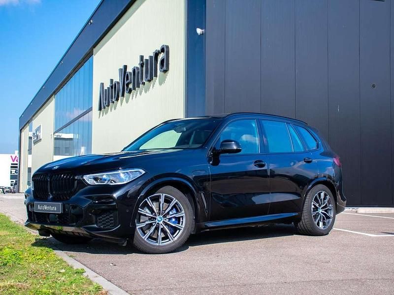 Zwart Gebruikt 2022 BMW X5 Executive SUV | € 69.750 (Goede deal) - Afbeelding 1/4