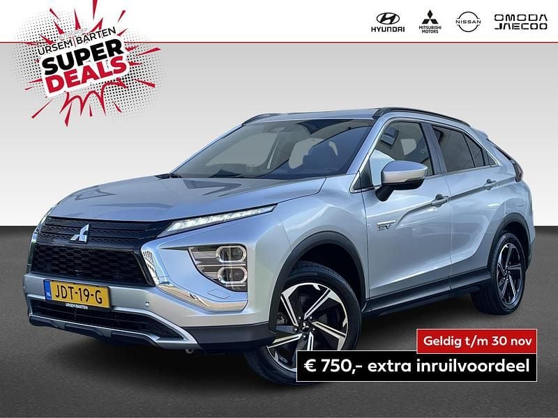 Grijs Gebruikt 2022 Mitsubishi Eclipse Intense+ SUV | € 21.430 (Super prijs) - Afbeelding 1/4
