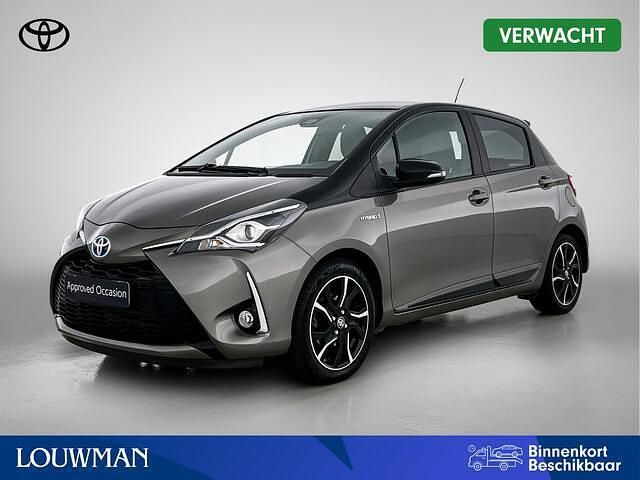 Grijs metallic Occasion 2018 Toyota Yaris Hatchback | € 18.750 (Duur) - Afbeelding 1/4