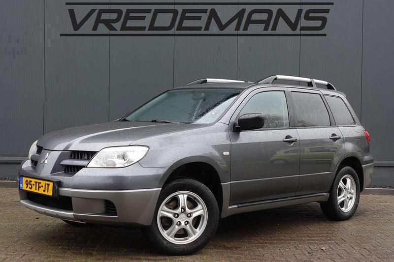 Grijs (metallic) Gebruikt 2006 Mitsubishi Outlander Invite+ SUV | € 1.950 (Super prijs) - Afbeelding 1/4