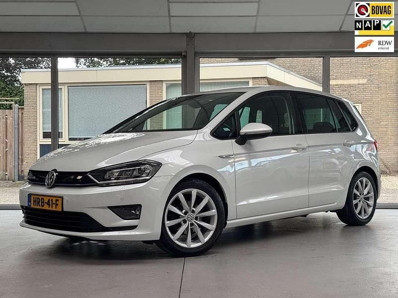 Wit Gebruikt 2016 VW Golf Sportsvan MPV | € 12.690 (Eerlijke prijs) - Afbeelding 1/4