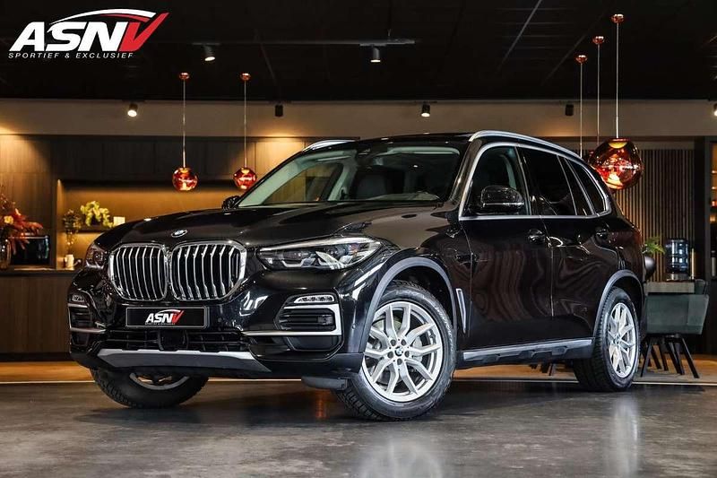 Zwart, metallic lak Gebruikt 2019 BMW X5 Executive SUV | € 46.945 - Afbeelding 1/4