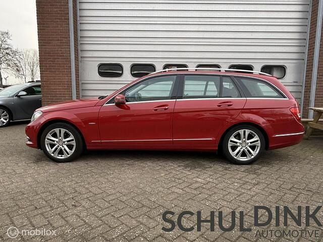 Occasion Mercedes C180 Avantgarde 157 PK (115 kW) 2011 Rood Stationwagen