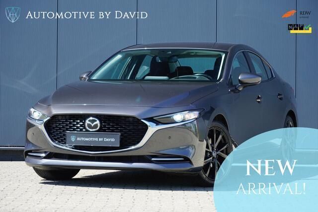 Grijs Gebruikt 2022 Mazda 3 Comfort Sedan | € 18.350 (Eerlijke prijs) - Afbeelding 1/4