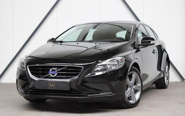 Occasion Volvo V40 Kinetic 150 PK (110 kW) 2012 Zwart Stationwagen