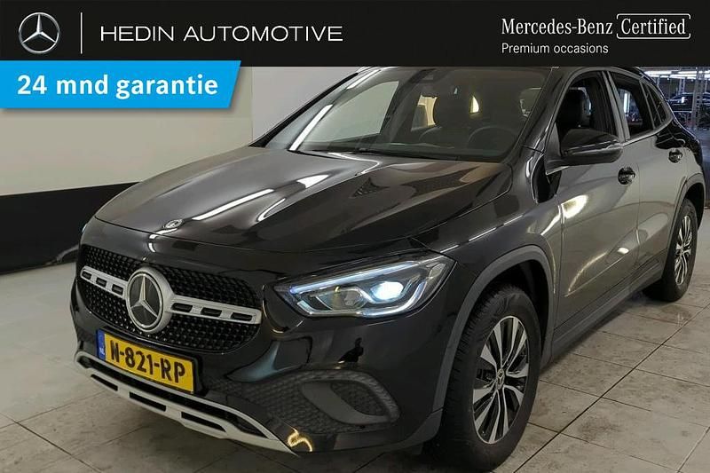 Zwart Gebruikt 2021 Mercedes GLA250 Style SUV | € 34.900 (Goede deal) - Afbeelding 1/4