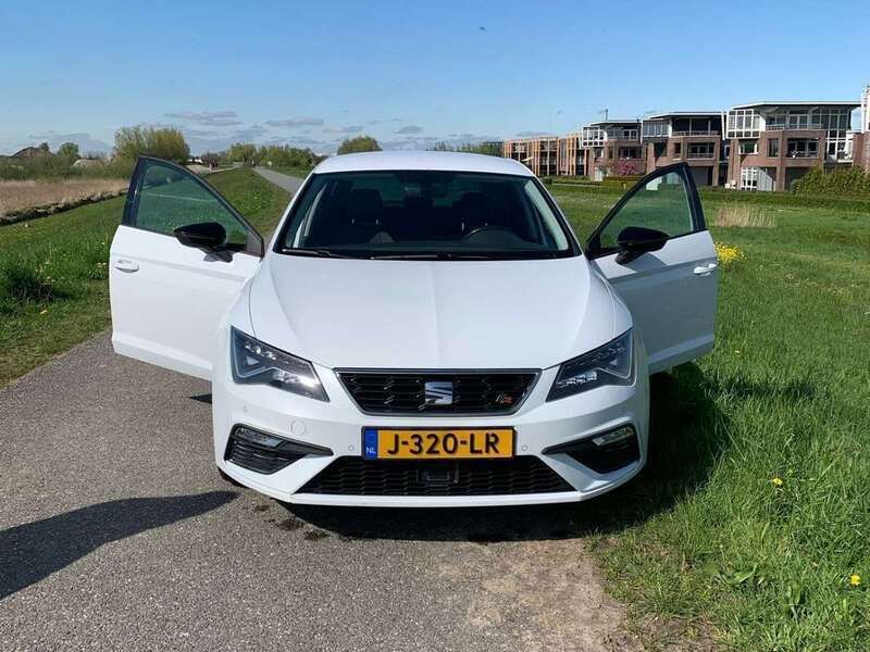 Gebruikt 2018 Seat Leon FR Sedan | € 12.500 (Super prijs) - Afbeelding 1/4