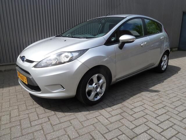 Grijs Gebruikt 2011 Ford Fiesta Limited Hatchback | € 5.995 (Eerlijke prijs) - Afbeelding 1/4