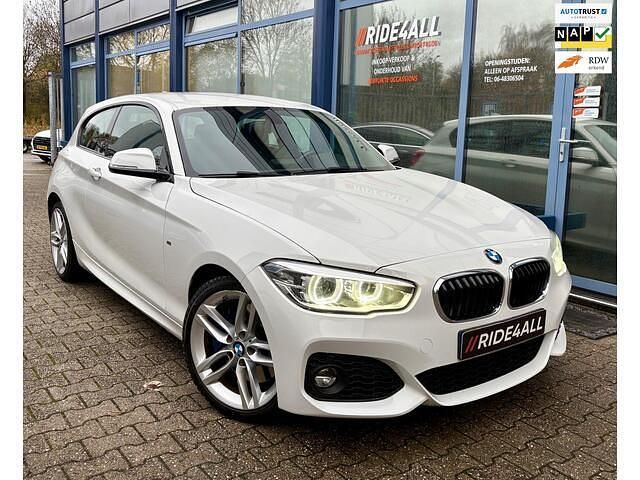 Wit Gebruikt 2016 BMW 116 M Sport Hatchback | € 12.949 (Duur) - Afbeelding 1/4