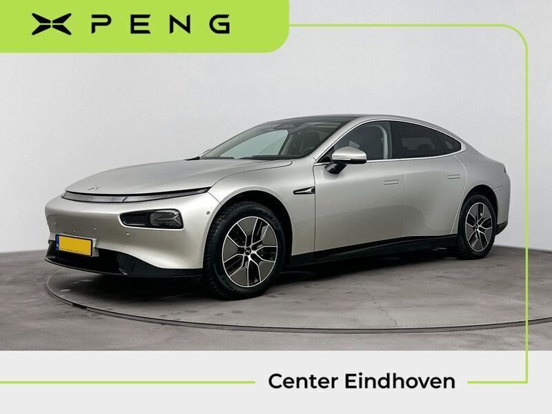 Grijs Gebruikt 2024 XPENG P7 RWD Long Range Sedan | € 49.950 - Afbeelding 1/4