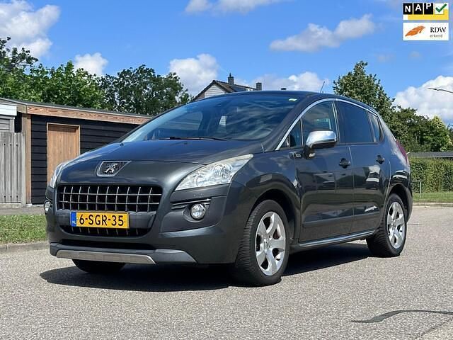 Grijs Gebruikt 2013 Peugeot 3008 Style MPV | € 5.650 (Eerlijke prijs) - Afbeelding 1/4