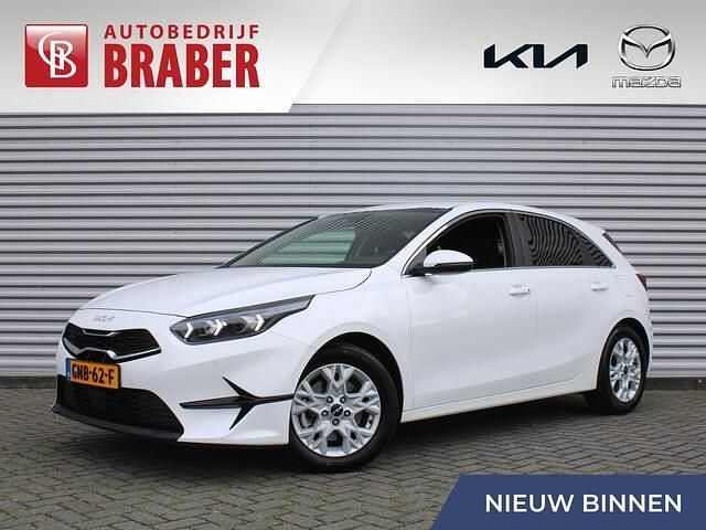 Wit Gebruikt 2024 Kia Ceed Hatchback | € 27.950 (Duur) - Afbeelding 1/4