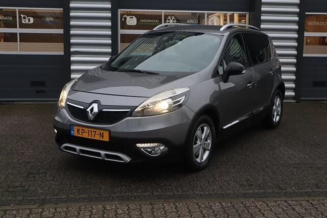 Grijs Gebruikt 2014 Renault Scénic III Bose Edition MPV | € 6.500 (Duur) - Afbeelding 1/4