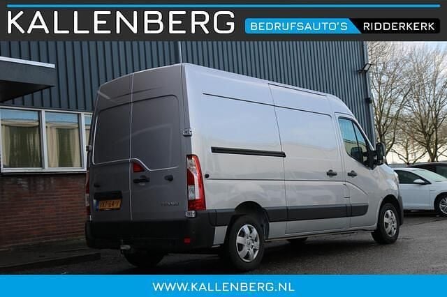 Occasion Renault Master 136 PK (100 kW) 2021 Grijs MPV