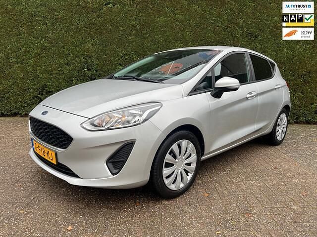 Grijs Gebruikt 2019 Ford Fiesta Trend Hatchback | € 9.950 (Eerlijke prijs) - Afbeelding 1/4
