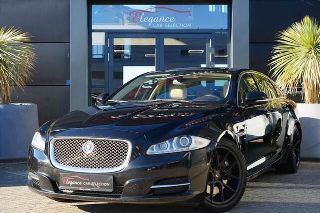 Zwart Gebruikt 2013 Jaguar XJL Portfolio Sedan | € 17.950 - Afbeelding 1/4