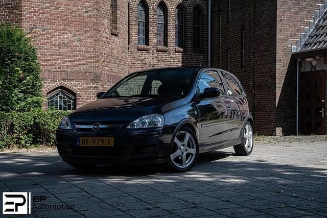 Blauw Gebruikt 2006 Opel Corsa Hatchback | € 1.250 (Goede deal) - Afbeelding 1/4
