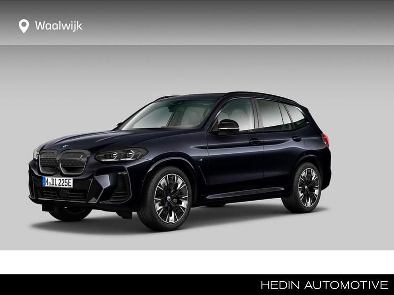 Zwart Occasion 2021 BMW iX3 Executive SUV | € 41.880 (Duur) - Afbeelding 1/3